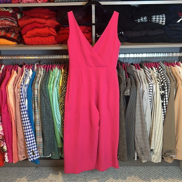 Sam Edelman hot pink sleeveless v neck side zipper closure cropped jumpsuit 2 - Picture 3 of 3